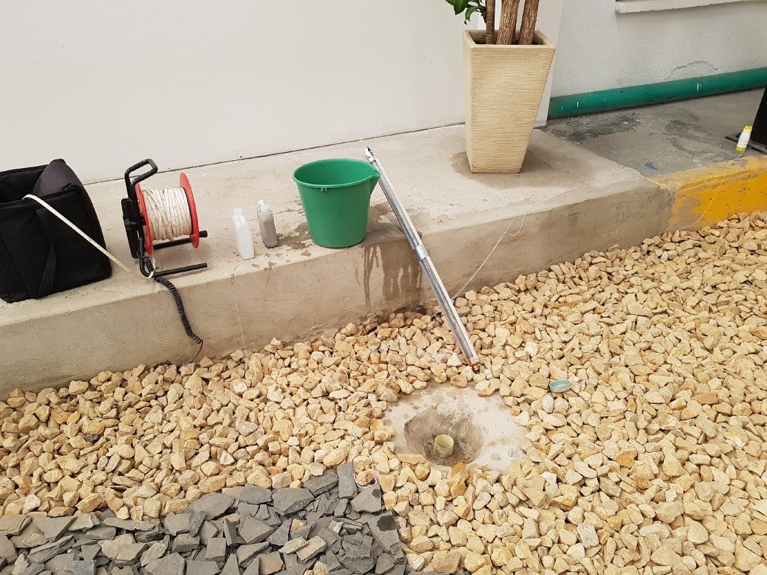 Delimitación y remediación de suelos contaminados con hidrocarburos · fotografía 2